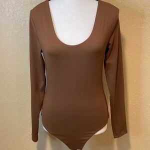 Nuuds Long Sleeve Scoop Neck Bodysuit, Size Medium, in Chocolate Brown